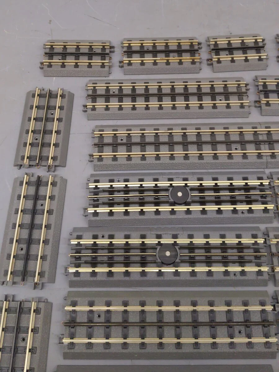 MTH O Gauge Assorted Straight, Curved, & Switches [32] VG - Image 6