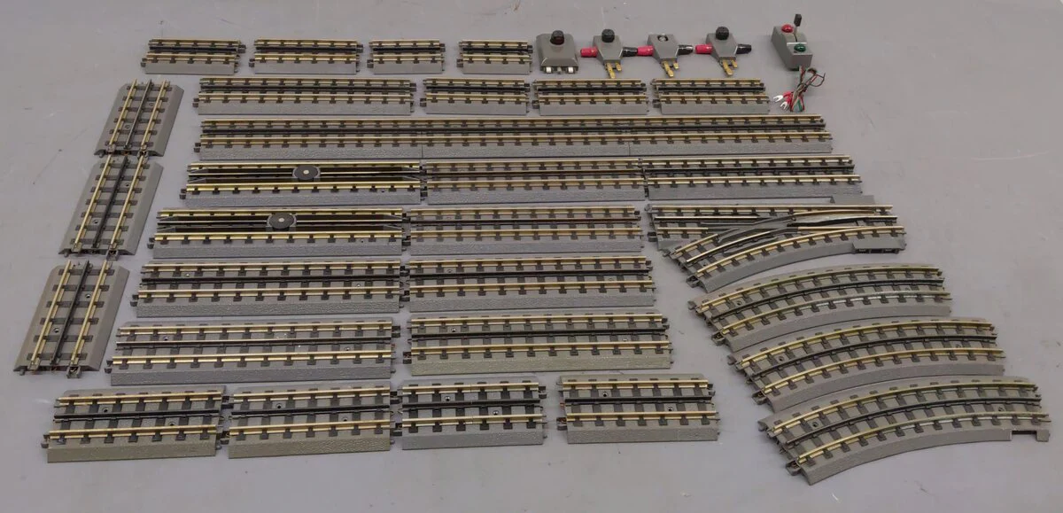 MTH O Gauge Assorted Straight, Curved, & Switches [32] VG - Image 7