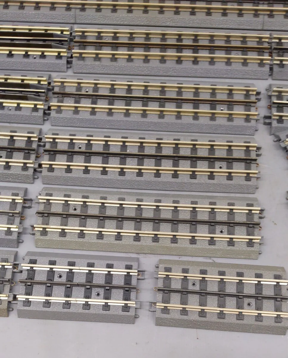 MTH O Gauge Assorted Straight, Curved, & Switches [32] VG - Image 8