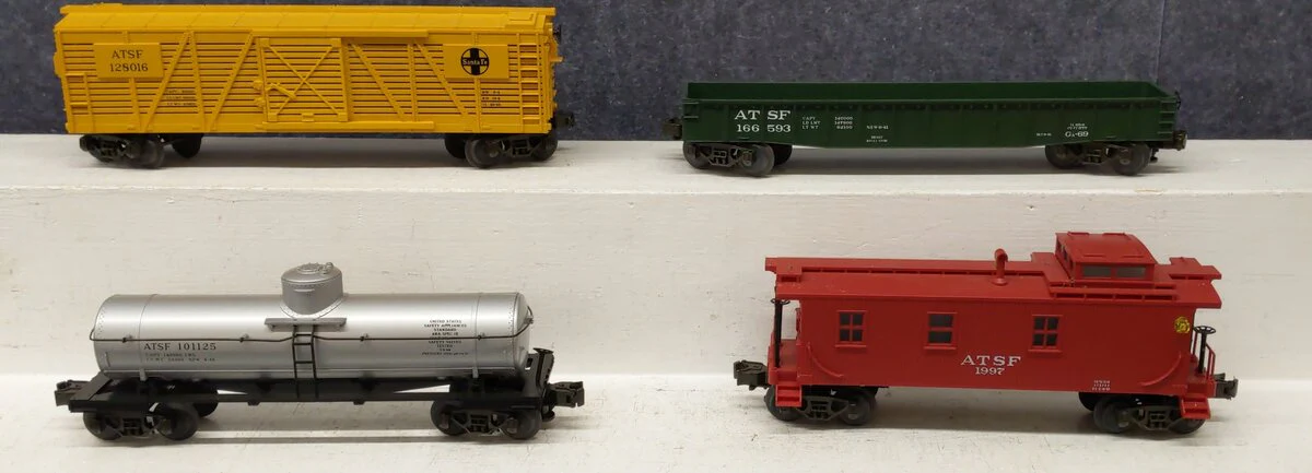 MTH  O Scale Assorted Santa Fe Freight Cars [4] EX