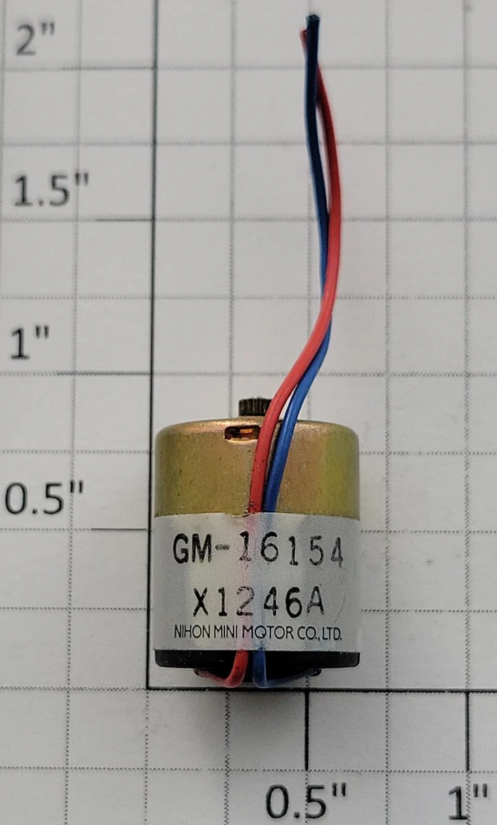 Nihon GM-16154 5-Volt DC Motor with Pinion Gear and Wire