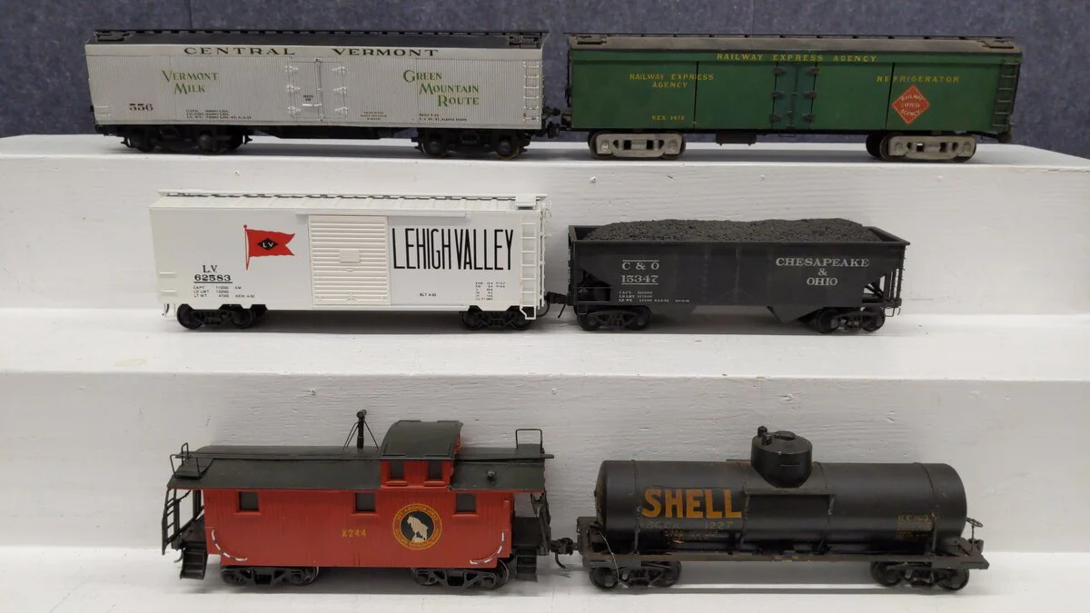 O Scale 2-Rail Assorted CUSTOM Freight Cars: 7472, 62583, 1227, 556, X244 [6] VG - Image 2