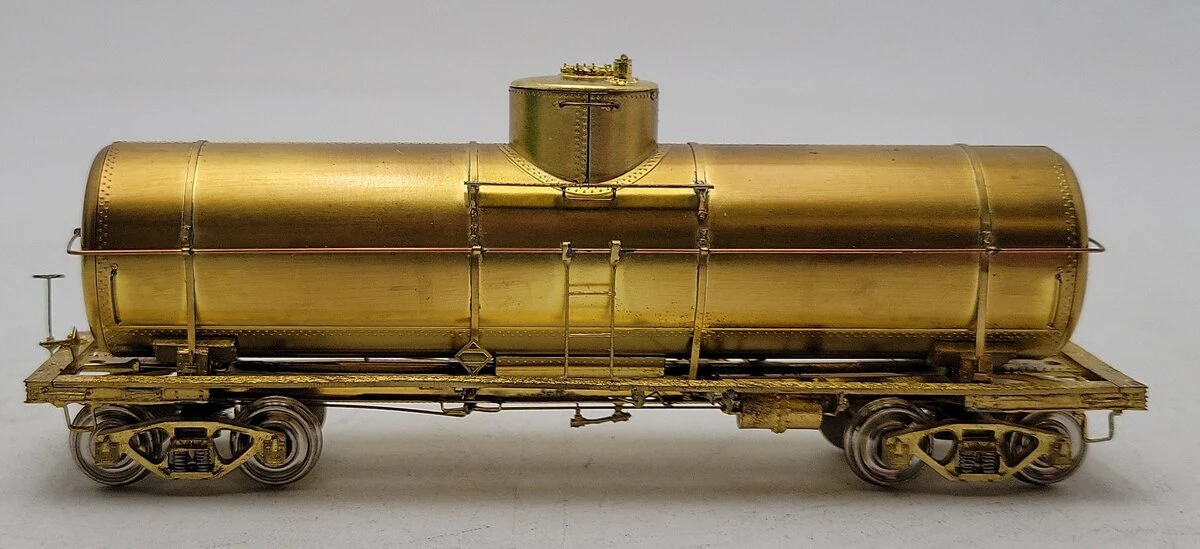 Overland 3130 HO Scale BRASS ACF Single Dome 8,000 Tank Car EX/Box - Image 2