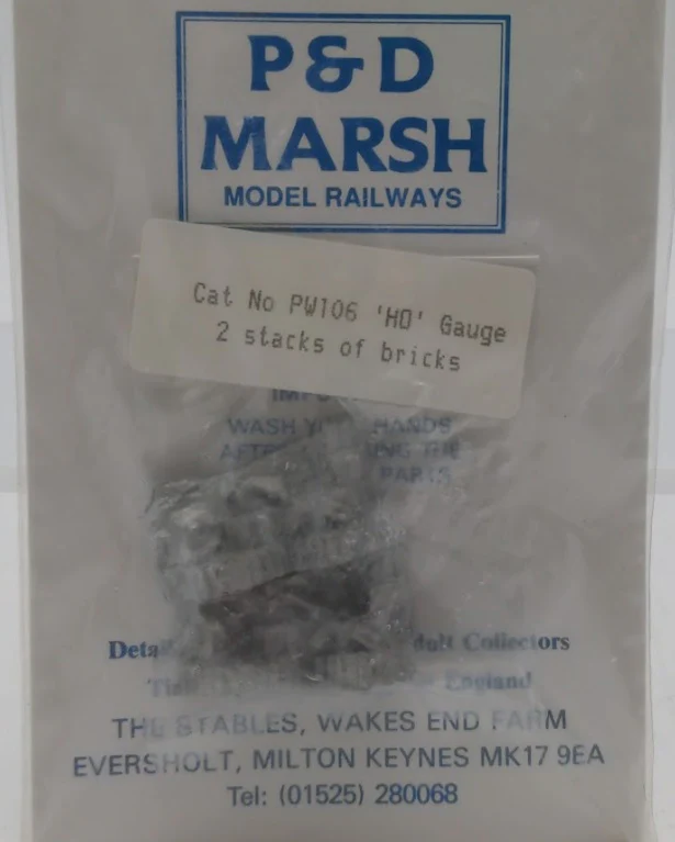 P & D Marsh PW106 HO Scale Small Brick Stacks Unpainted Metal (Pack of 2)