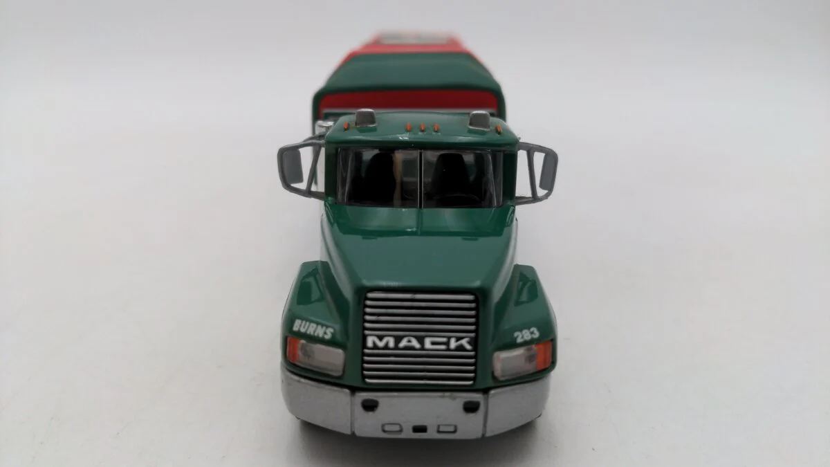 PEM M71703 1:64 Die Cast Motor Freight Flatbed Mack Tractor Trailer #M71703 LN/Box - Image 5