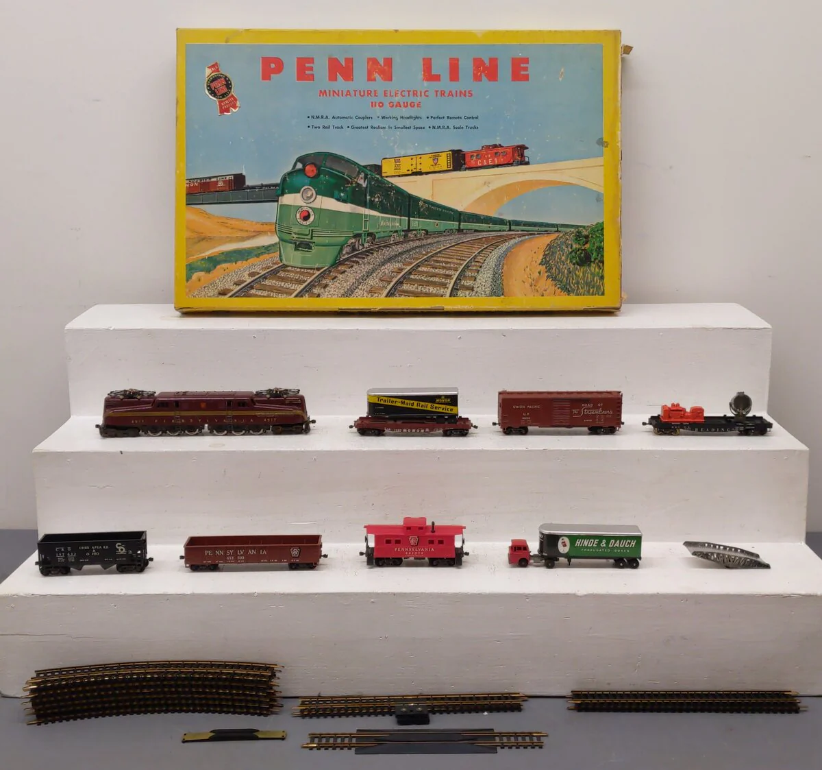 Penn Line 5702 HO Scale Pennsylvania RR GG-1 Electric Freight Train Set EX/Box