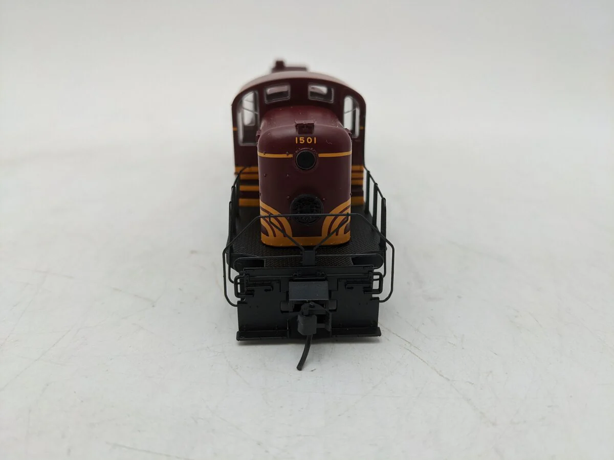 Proto 1000 HO 31271 Boston & Maine RS2 Diesel Locomotive #1501 EX/Box - Image 5