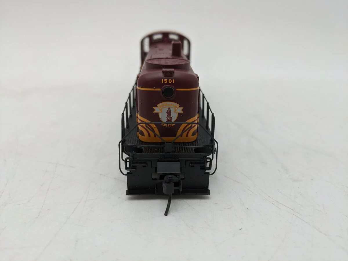 Proto 1000 HO 31271 Boston & Maine RS2 Diesel Locomotive #1501 EX/Box - Image 6