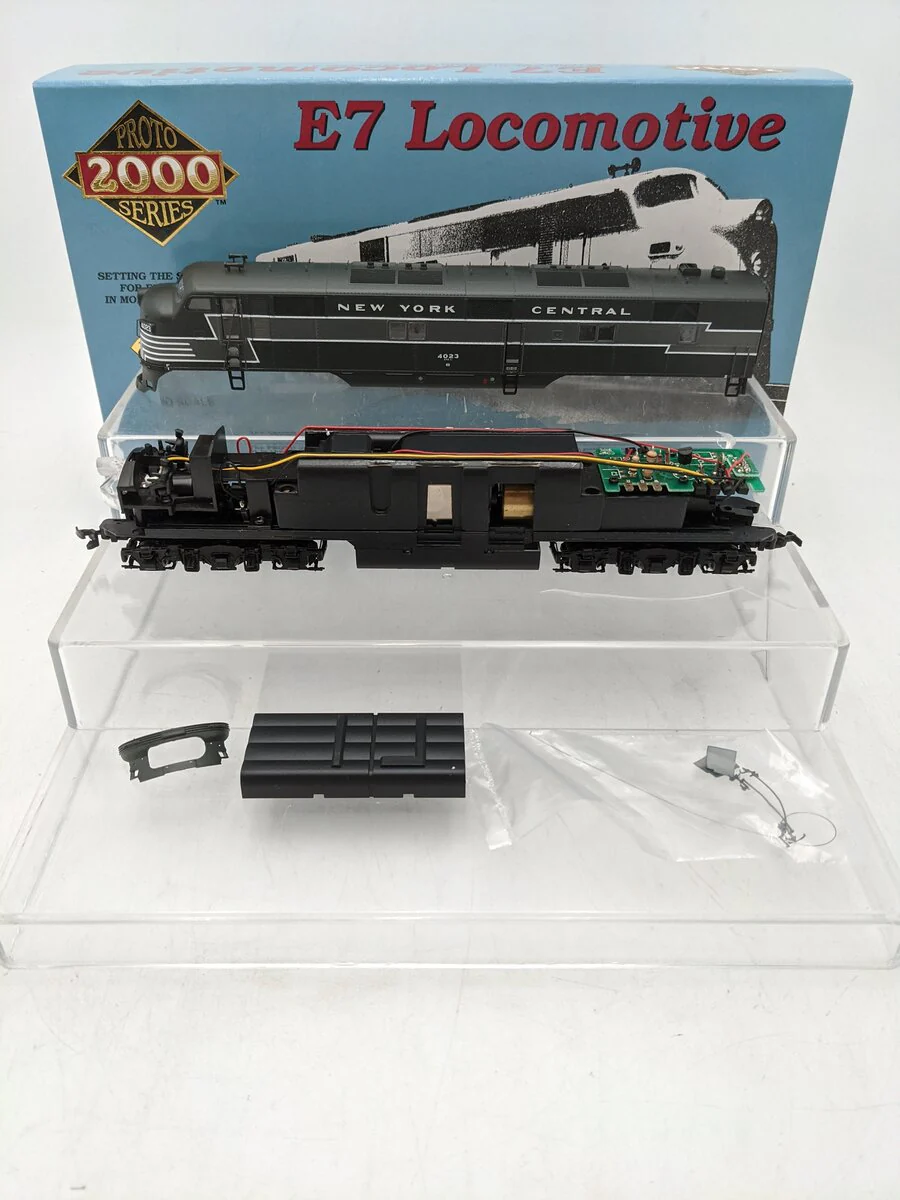 Proto 2000 21065 HO Scale New York Central E7 Diesel Locomotive #4023 EX/Box