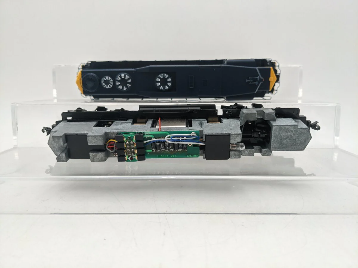 Proto 2000 21537 HO Scale AT&SF EMD GP30 Locomotive #1234 (Limited Edition) EX/Box - Image 3