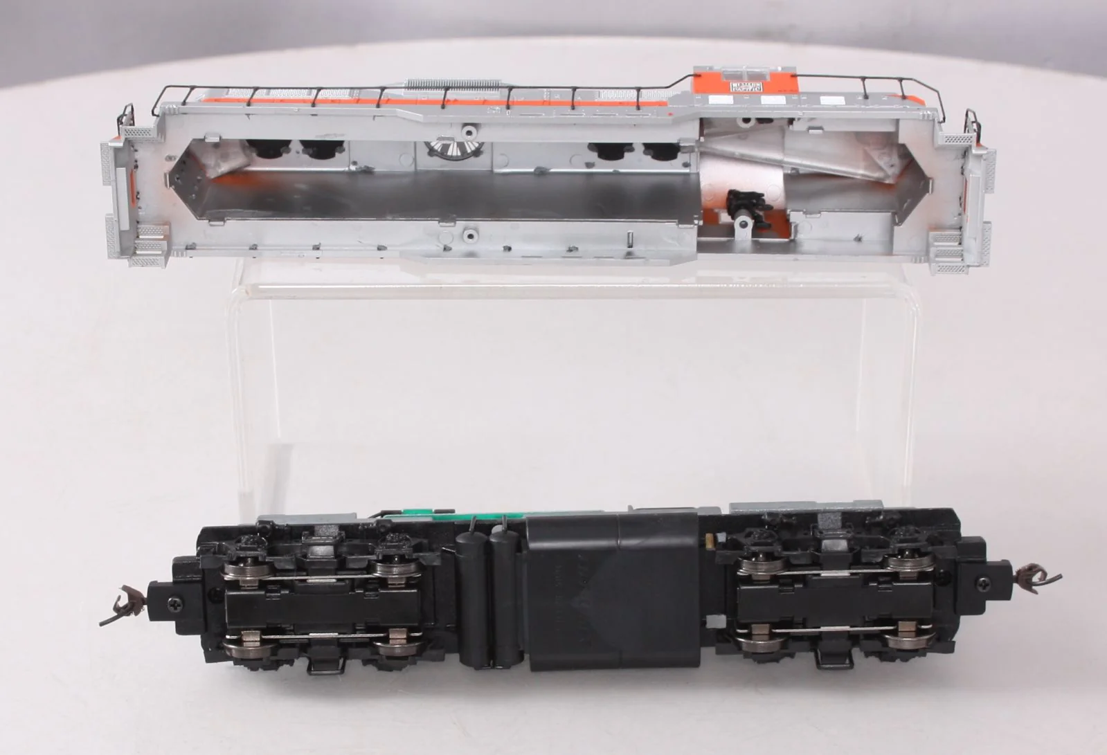 Proto 2000 23014 HO Scale Western Pacific GP7 Phase II Diesel Locomotive #713 MT/Box - Image 4
