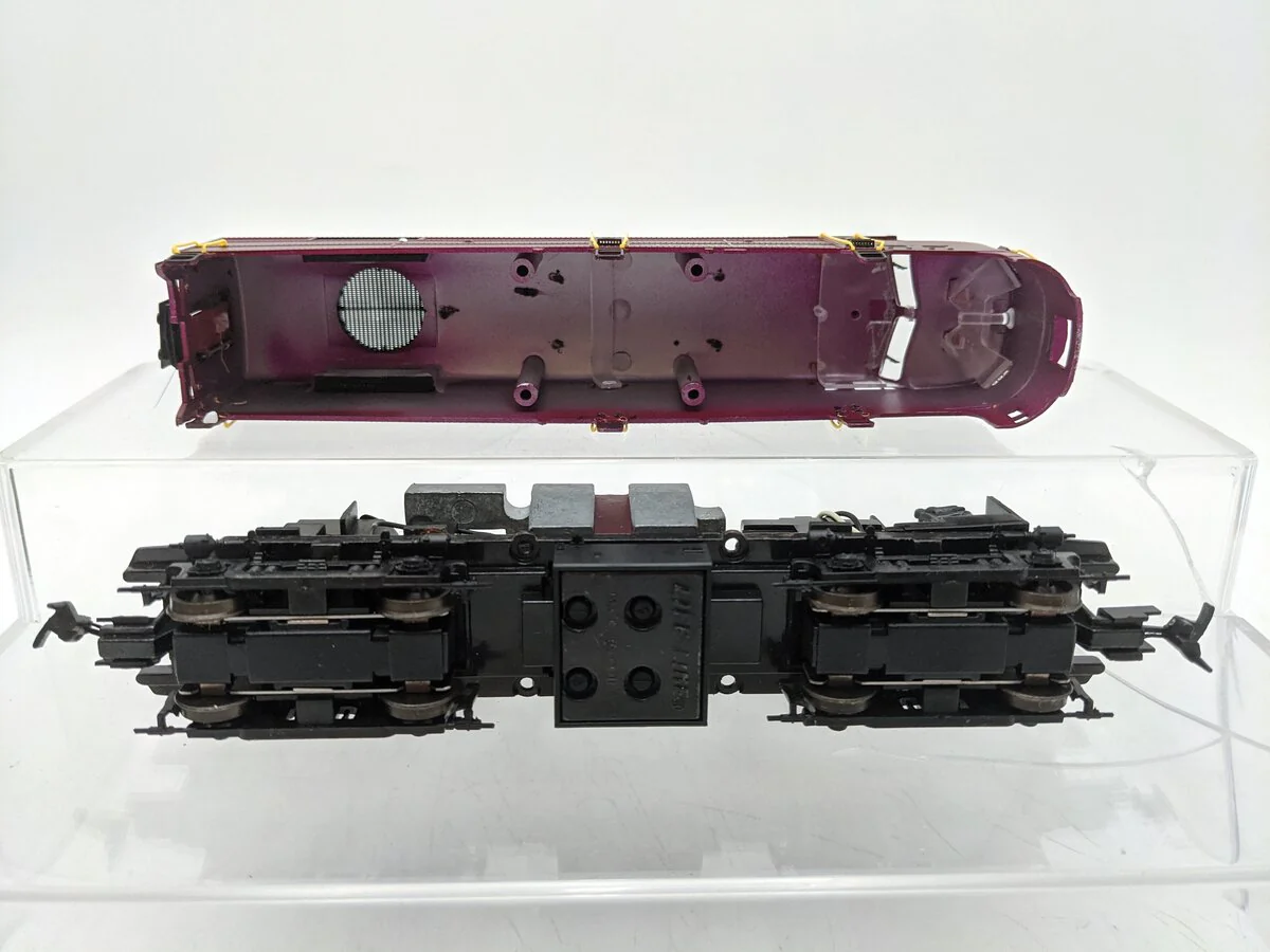 Proto 2000 8366 HO Scale Leigh Valley FA2 Diesel Locomotive #588 EX/Box - Image 4