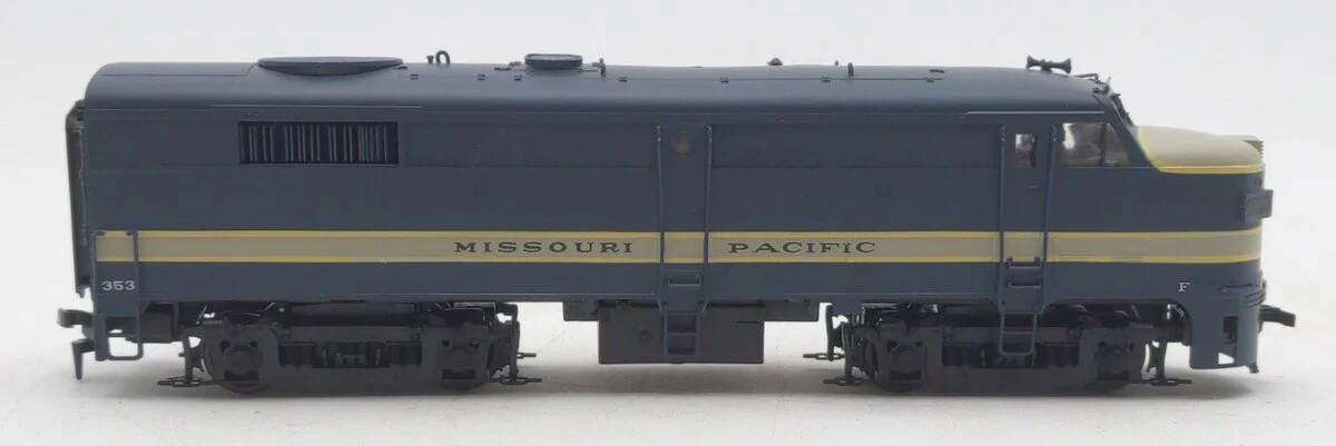 Proto 2000 8369 HO Scale Missouri Pacific FA2 Diesel Locomotive #353 EX/Box - Image 2