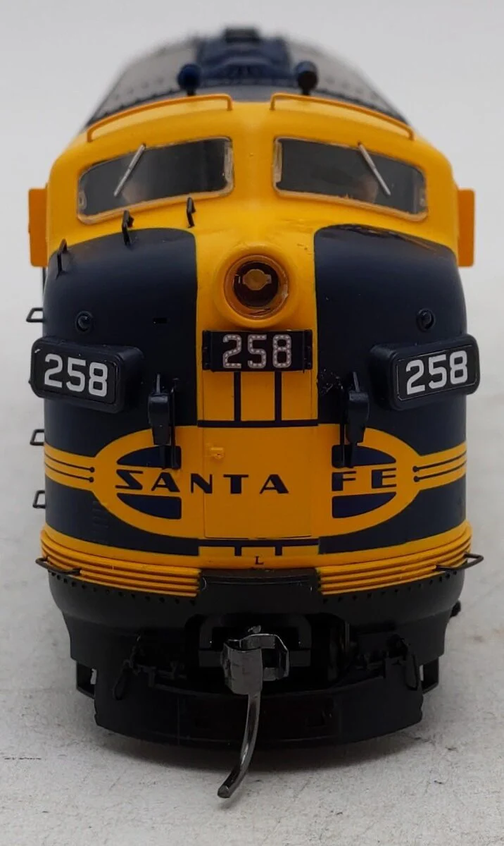 Proto 2000 920-40578 HO Scale Santa Fe Diesel Locomotive #258 LN/Box - Image 4