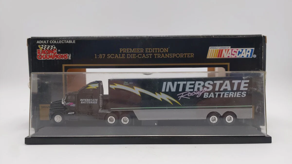 Racing Champions 08719 HO Interstate Batteries Semi & Trailer (Limited Edition) EX/Box