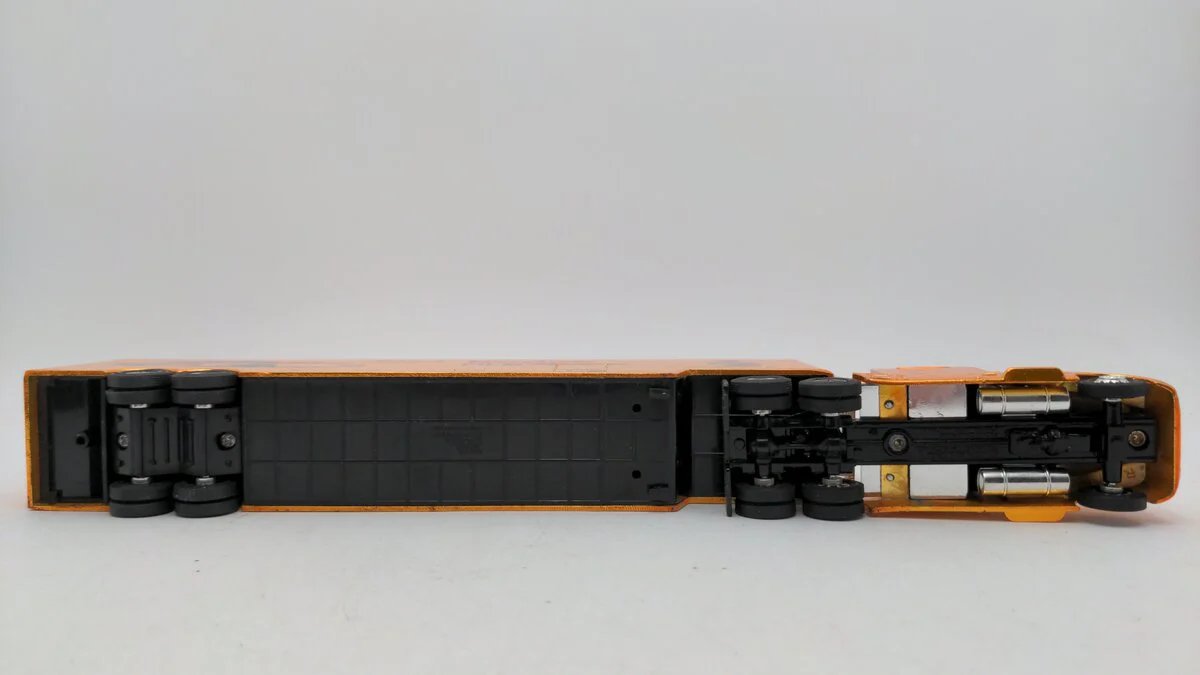 Racing Champions 95051 1:64 Scale Kodak Film Racing Transport Car EX/Box - Image 3