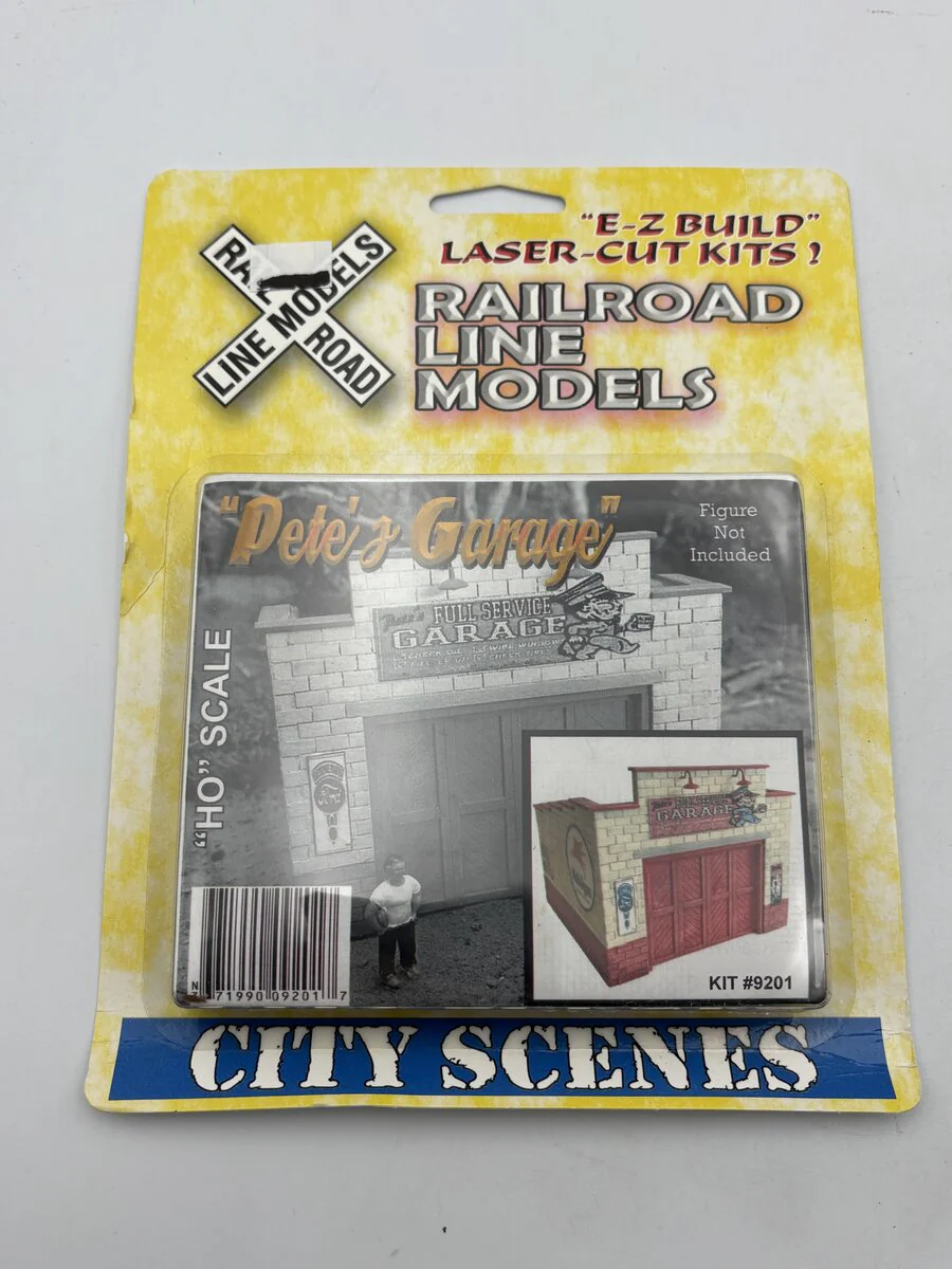 Railroad Line Models 9201 HO Pete's Garage Build Kit
