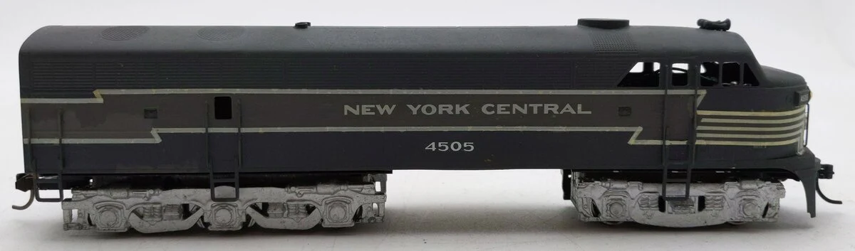 Red Ball HO Brass 2000 HP Diesel Locomotive A Unit- Painted/Box - Image 2