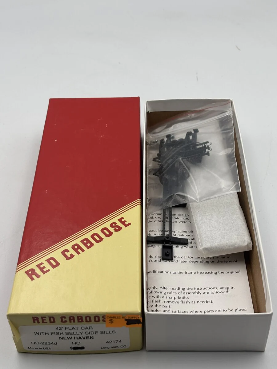 Red Caboose RC-2234D HO 42' Flatcar With Fish Belly Side Sills New Haven Kit