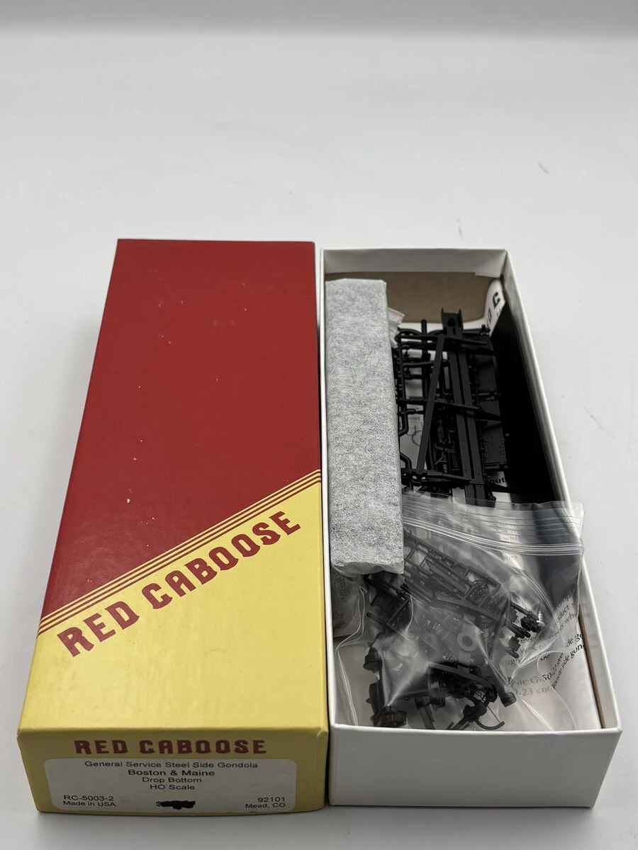 Red Caboose RC-5003-2 HO General Service Side Gondola Boston & Maine Kit