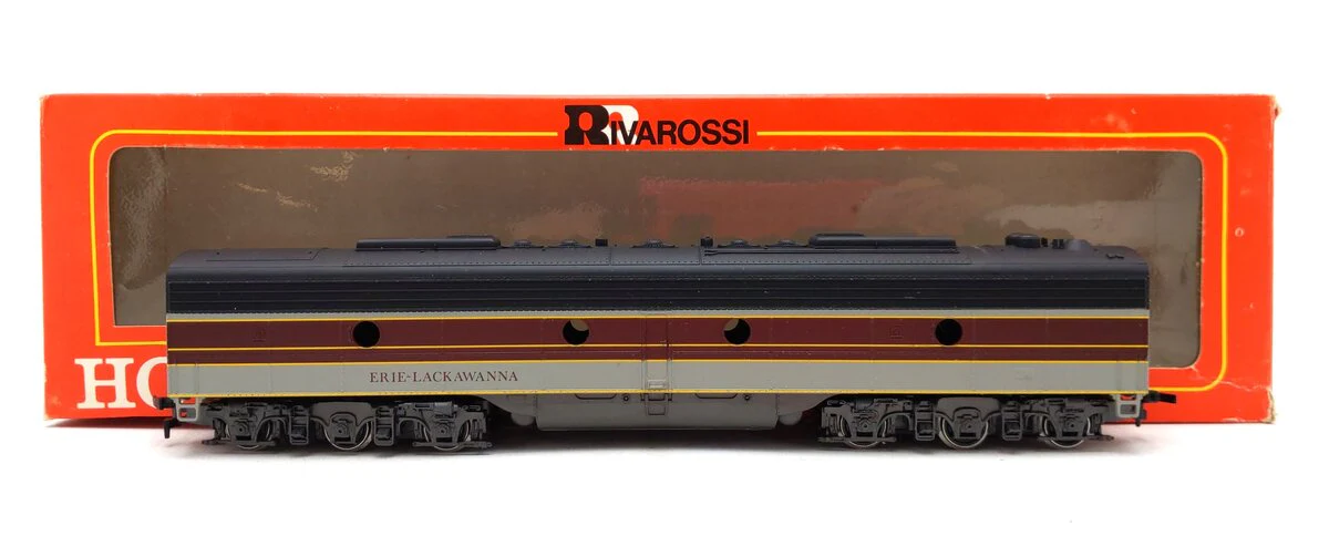 Rivarossi 6149 HO Scale Erie Lackawanna Powered E-8 B Unit LN/Box
