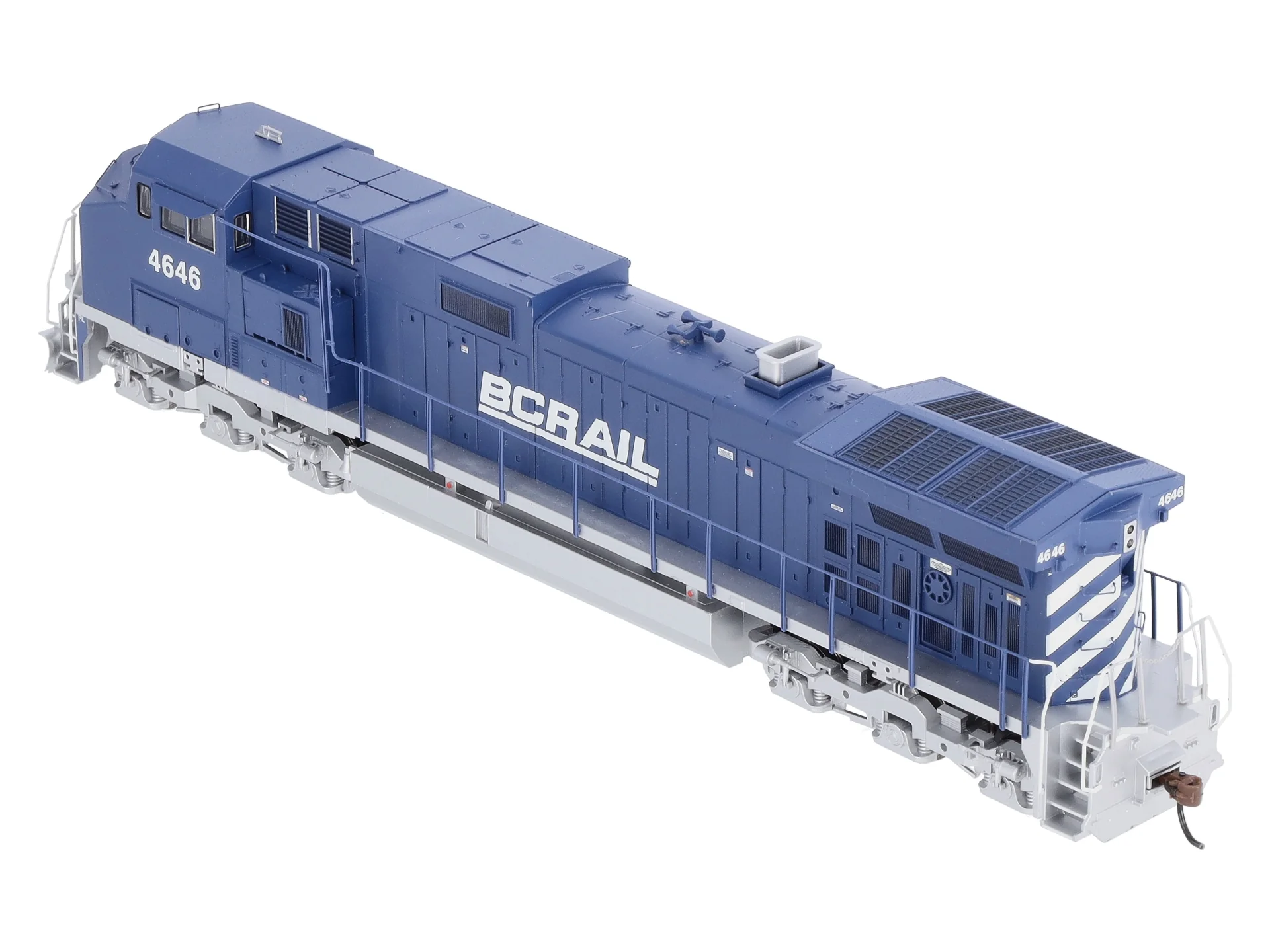 Roundhouse 78041 HO Scale BC Railway Dash 9-44CW Diesel Locomotive #4646 LN/Box - Image 4