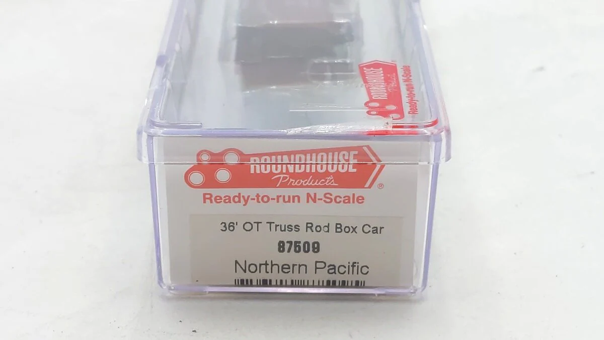 Roundhouse 87509 N Scale Northern Pacific 36' OT Truss Rod Box Car #13327 NIB - Image 2