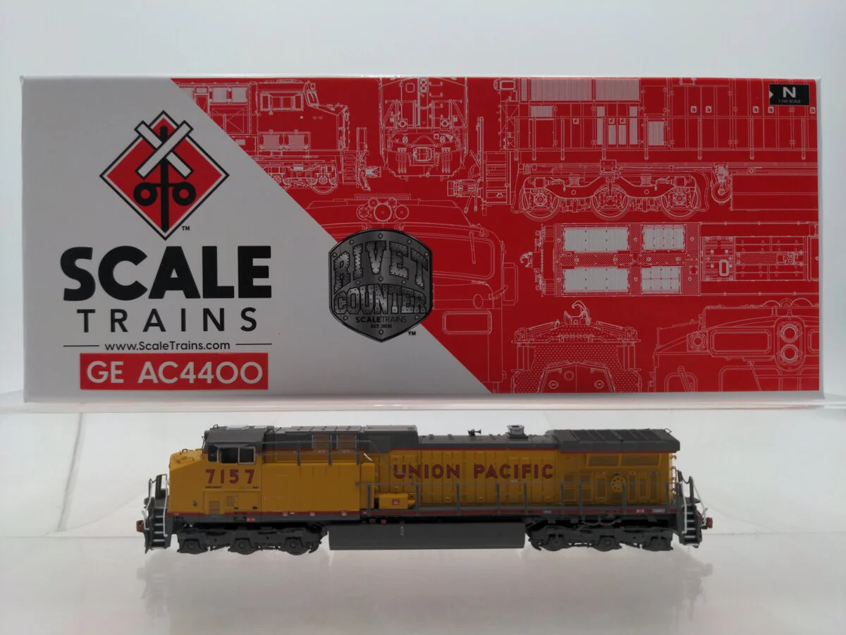 Scale Trains SXT39143 N Scale Union Pacific Diesel Locomotive #7157 LN/Box