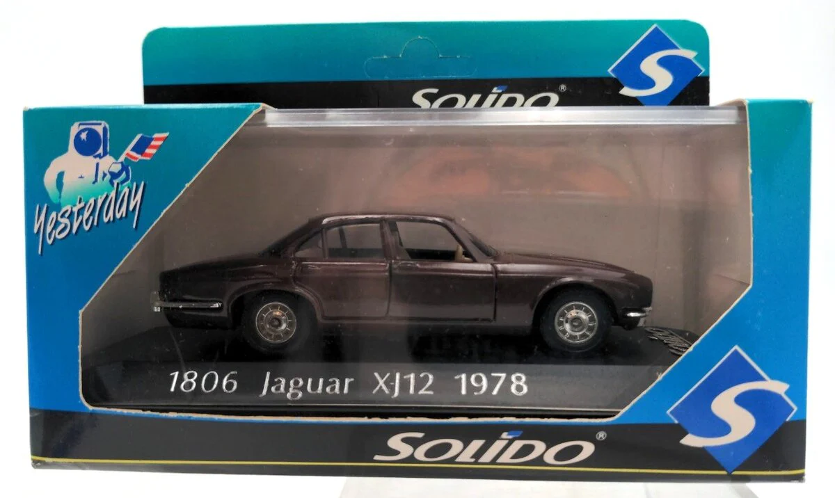 Solido 1806 1:43 Yesterday Brown Jaguar XJ12 1978 With Display Case