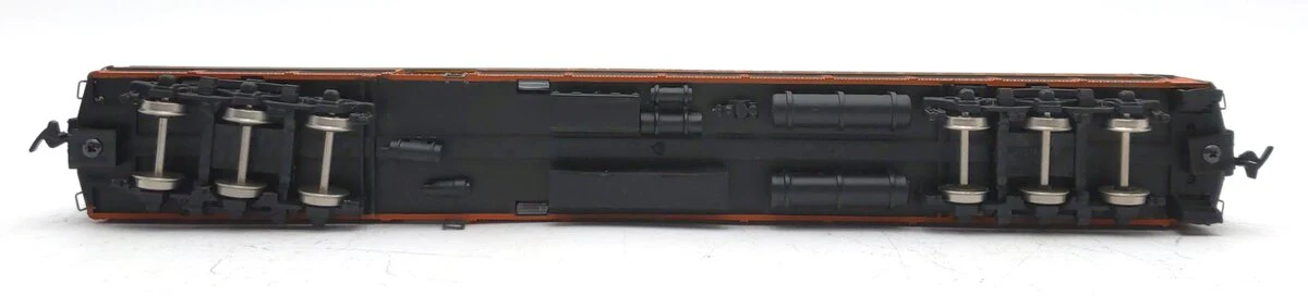 Spectrum 89031 HO Scale Great Northern Combine Passenger Car #574 - Image 2