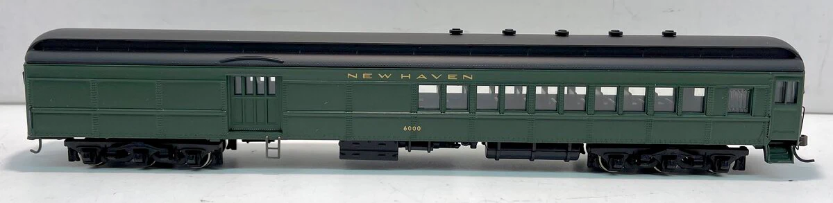 Spectrum 89201 HO Scale New Haven Heavyweight Combine #6000 LN/Box - Image 2