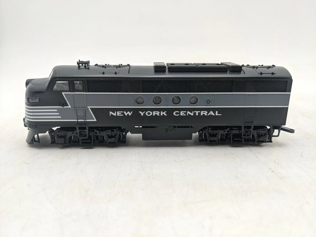 Stewart 5014 HO New York Central EMD FTA Single Light Diesel Locomotive EX