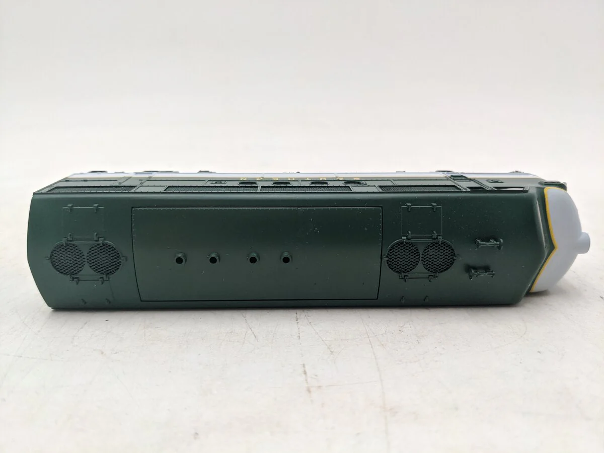 Stewart 5021 HO Southern EMD FT A Powered Diesel Locomotive EX/Box - Image 3