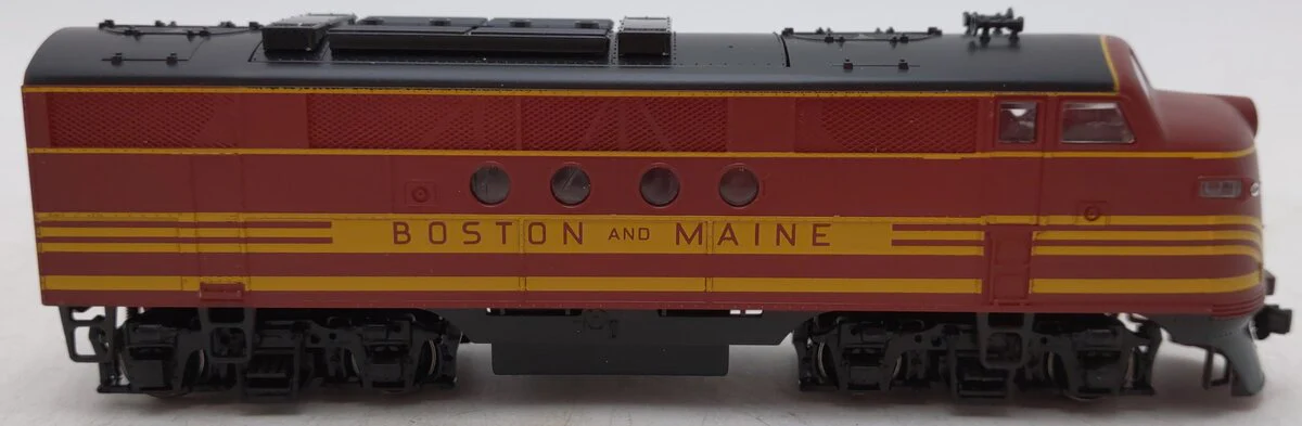 Stewart 5030 HO Boston & Maine FT A Powered Diesel Locomotive LN/Box - Image 3