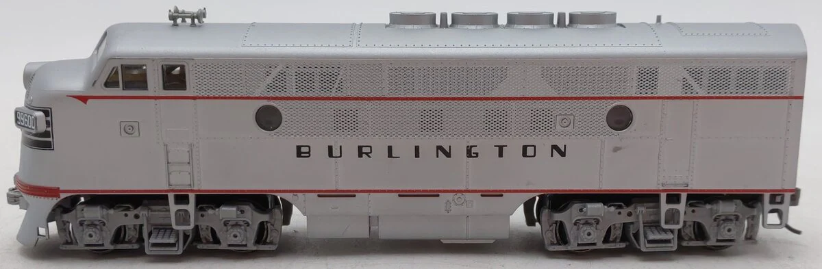 Stewart 5215 HO CB&Q F3A Phase II Early A Unit Diesel Locomotive EX/Box - Image 2