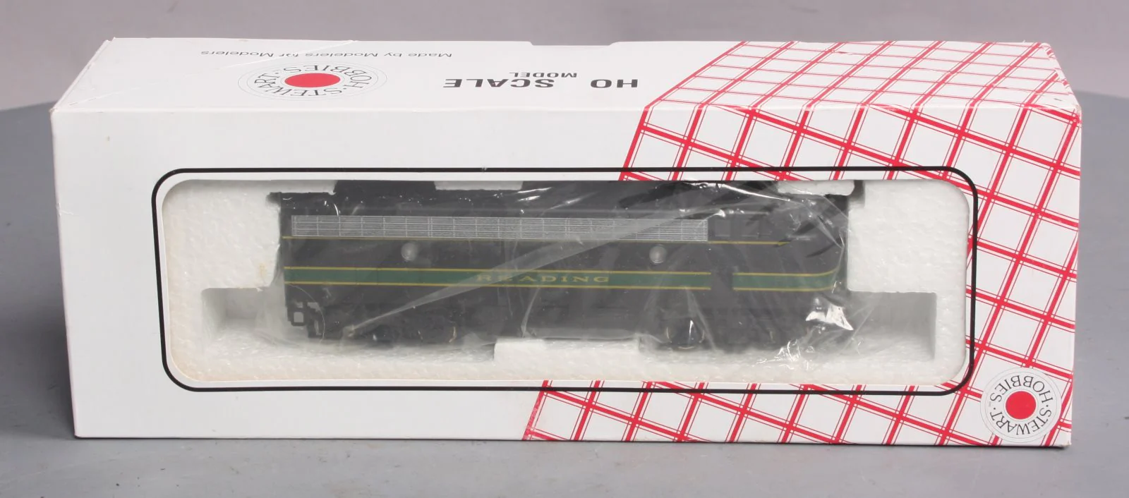 Stewart 5617 HO Reading EMD F7 Phase I Early AB Powered Diesel Locomotive Set LN/Box