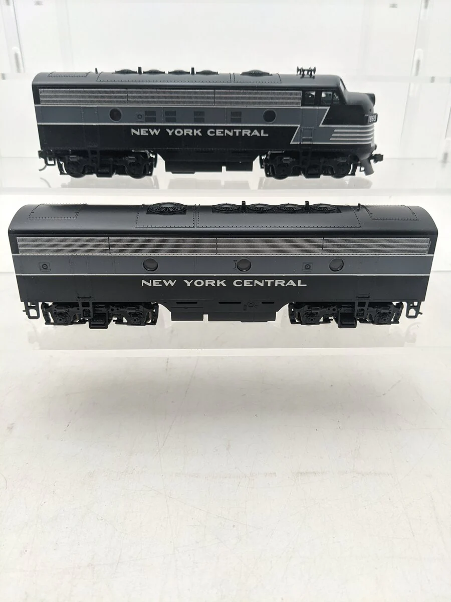 Stewart 5813 HO New York Central F7 PhaseII A/B Set EX/Box - Image 2