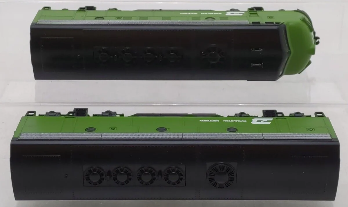 Stewart 5911 HO Burlington Northern Diesel EMD F9 A/B Set LN/Box - Image 4