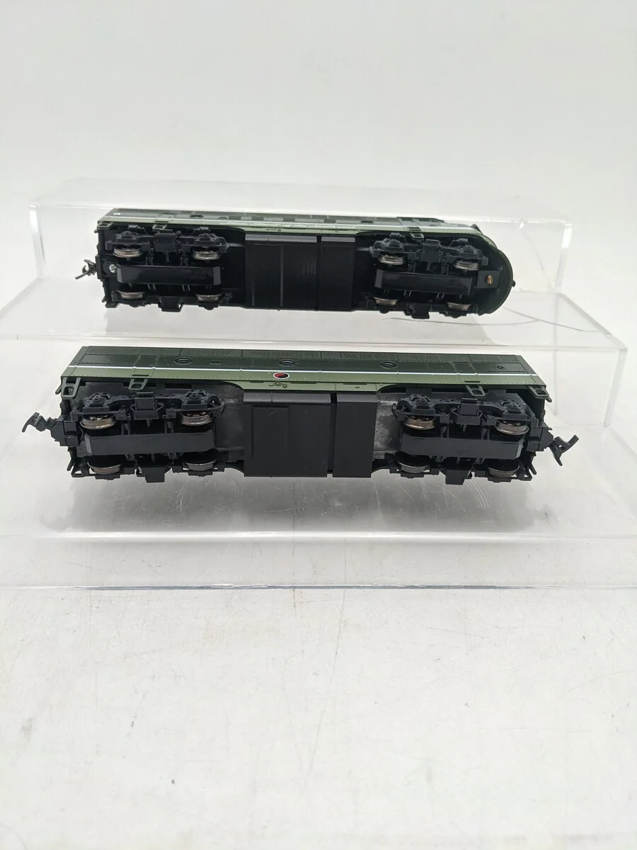 Stewart 8360 HO Northern Pacific F3A/B Powered Diesel Locomotive Set EX - Image 4