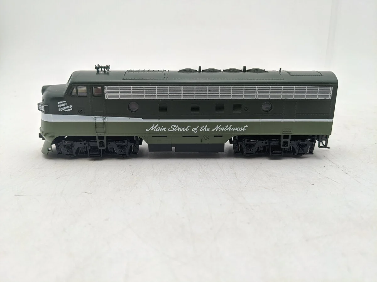 Stewart 8490 HO Northern Pacific Passenger F3 Phase IV A Unit Diesel Locomotive EX