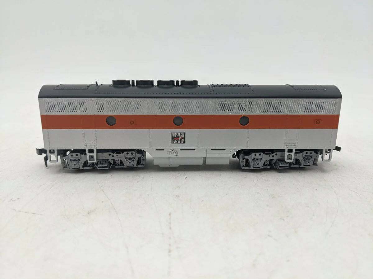Stewart 8521 HO Western Pacific F3B Phase II Powered Diesel Locomotive EX/Box - Image 2