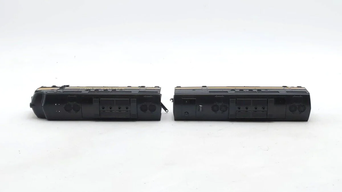Stewart HO Scale Northern Pacific FT A/B Powered/Dummy Diesel Locomotive Set EX - Image 7