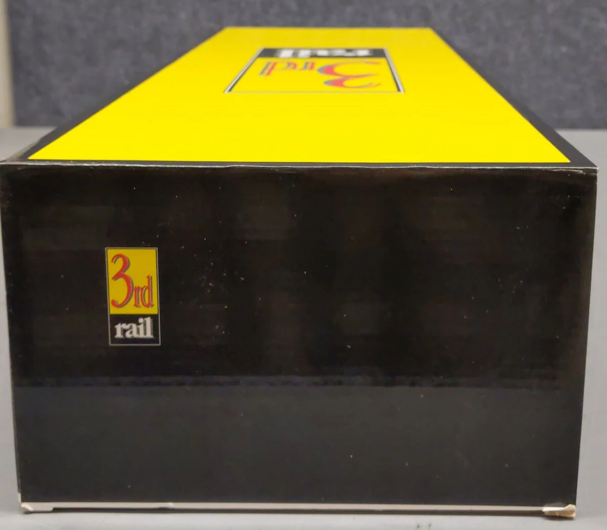 Sunset Models O Rock Island EMD E8 Diesel A Unit Diesel Locomotive #627 (2 Rail) LN/Box - Image 7