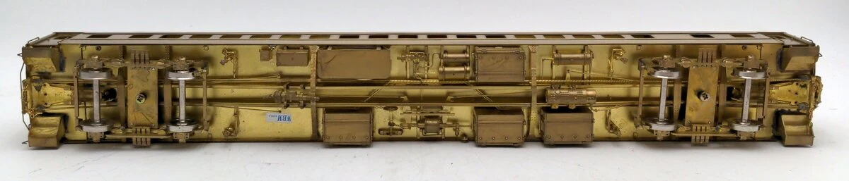 The Car Works O 2-Rail BRASS New York Central 70' Commuter Club Car -Unpainted EX/Box - Image 7
