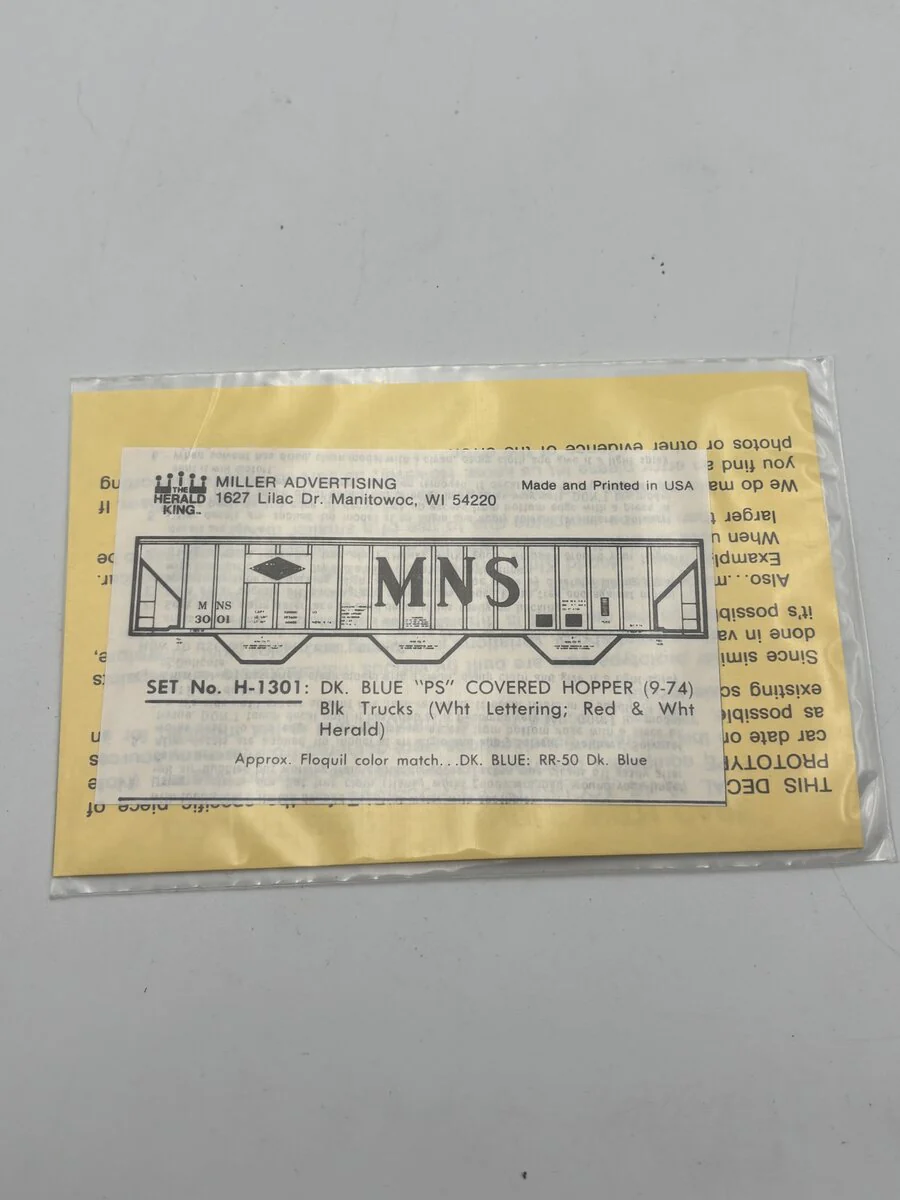 The Herald King H-1301 HO DK. Blue "PS" Covered Hopper White Lettering Decal
