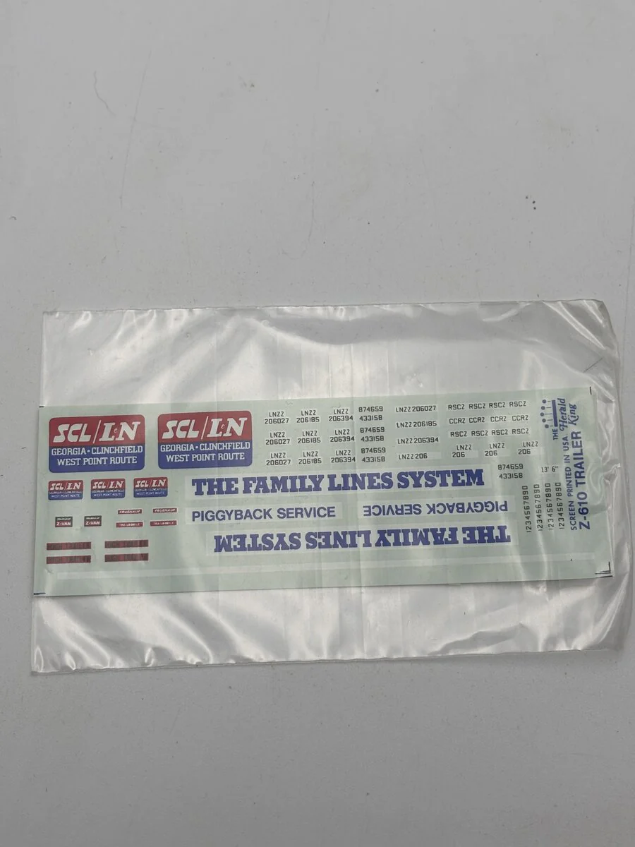 The Herald King Z-610 HO The Family Lines Van Red, White & Blue Trailer Decal - Image 2