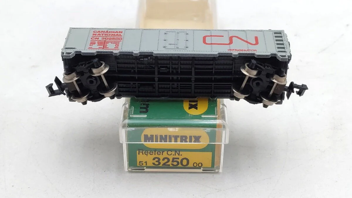 Trix 3250 N Scale Canadian National Refrigerator Car #209500 LN/Box - Image 2