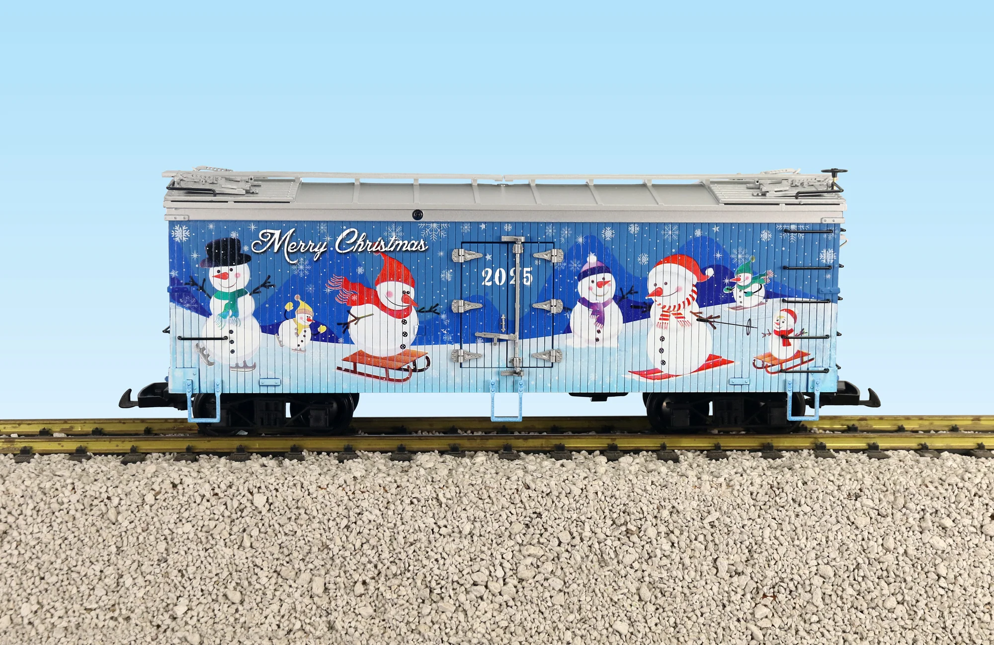 USA Trains R13043 G 2025 Snowmen Christmas Reefer Car