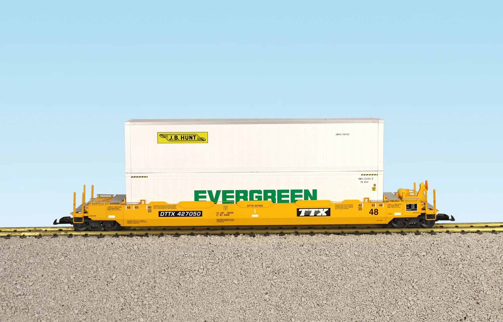 USA Trains R17104 G TTX Intermodal Car with Containers #4