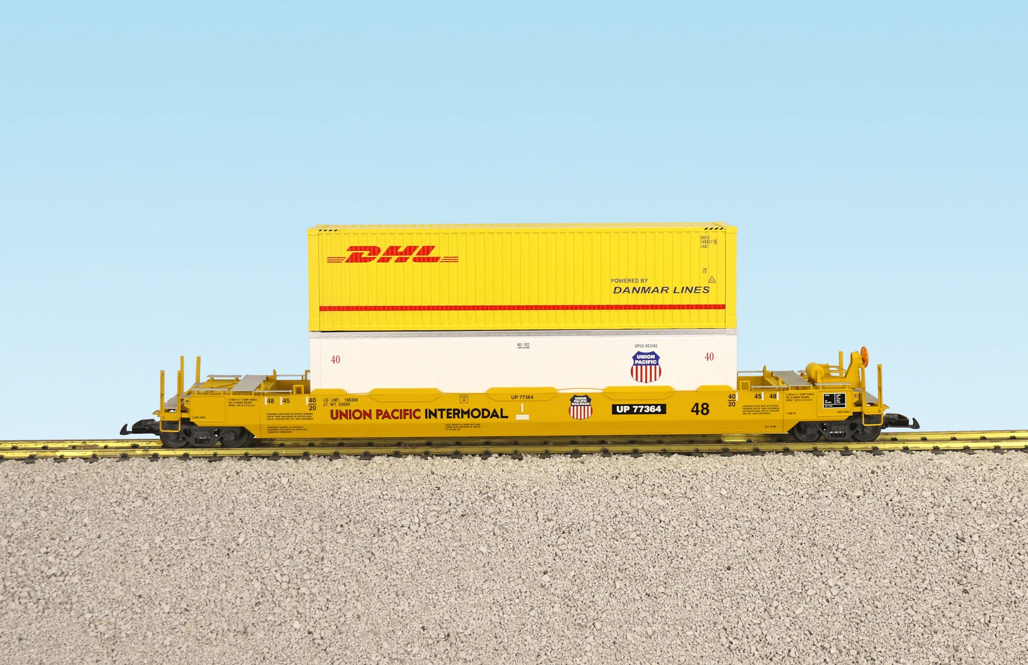 USA Trains R17115 G Union Pacific Intermodal Car with Containers #2